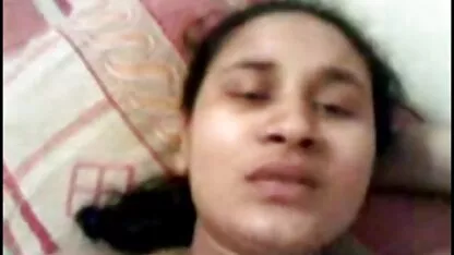 Petite amateur se fait manger sa petite chatte extrait video hard gratuit d'ado par un vieil homme
