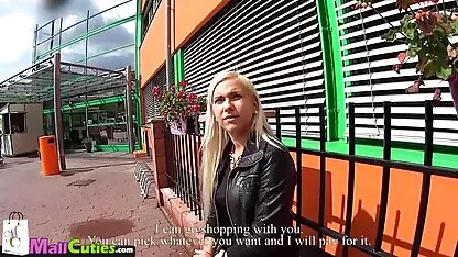 Qui a dit que maman ne prenait pas de soin du extrait de video x visage?