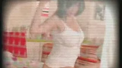 Bikini strip-teaseuses 2 video de sexe extrait xxx