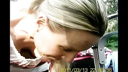 Dumb EX GF extrait porno femme fontaine BBW montre d'énormes seins et secoue