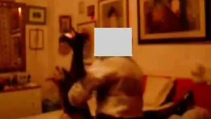 Charmante ado chaude se masturbe extrait de film porno amateur gratuit devant la caméra