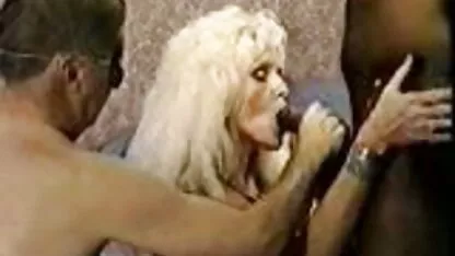 footjob extrait film x amateur MILF 4