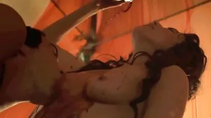 Fête salopes dansant extrait de film porno français et baise