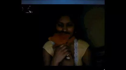 Plantureuse amateur Gia striptease et extrait video jacquie et michel joue sa chatte