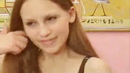 Amateur gras gicle extrait films porno pendant qu'il se fait baiser et doigter